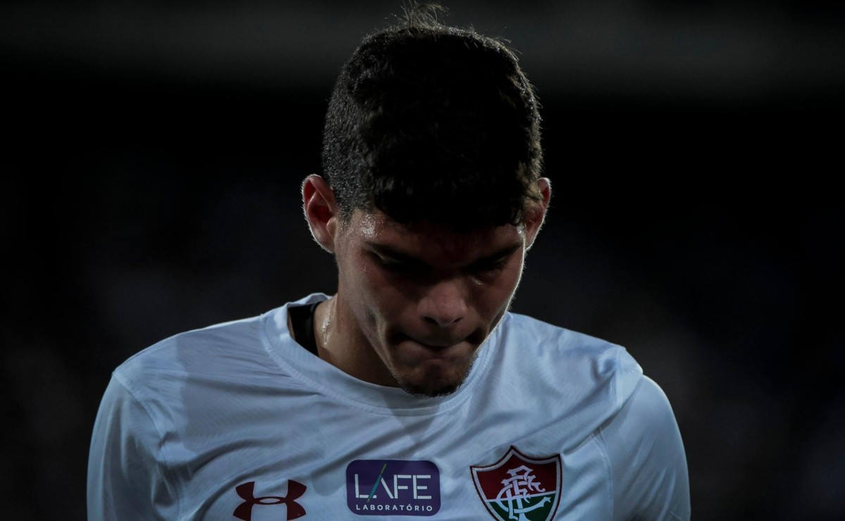 Acertado com o Flamengo, Ayrton Lucas foi sondado por outro gigante do futebol brasileiro - Bolavip Brasil