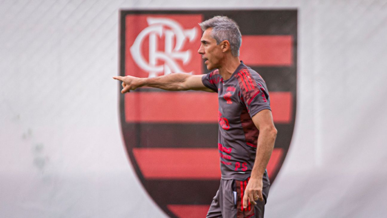 Bastidores do Flamengo têm incômodo com Paulo Sousa, bate-bocas em treinos e vestiário e tensão entre jogadores, revela site - ESPN.com.br