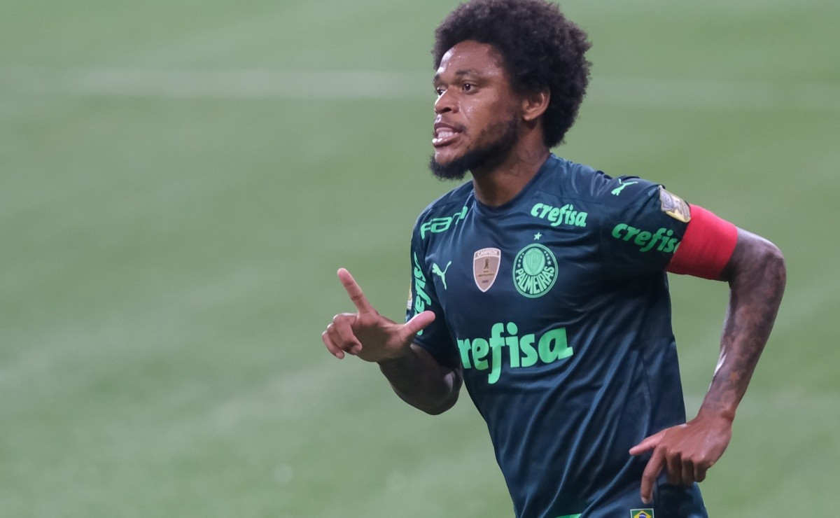 Benzema iguala recorde de Luiz Adriano e torcida do Palmeiras ‘alopra’: “O que está fazendo aí