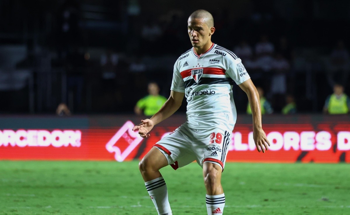 Casares não para em Pablo Maia e encaminha renovação de atacante; tempo de contrato é revelado - Bolavip Brasil