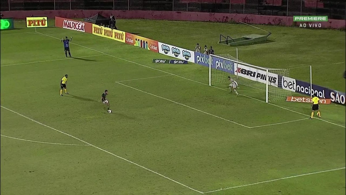 Cobrança de pênalti de Sabino em eliminação do Sport gera zoeira nas redes: 