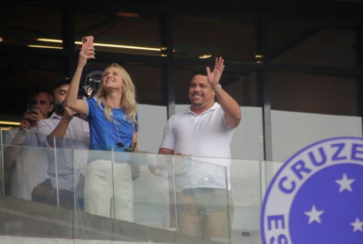 Com reforços em BH, Ronaldo espera definição no Conselho desta segunda - Rádio Itatiaia