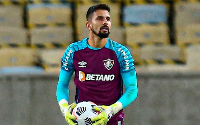 De olho no rival: goleiro do Fluminense é barrado e se revolta às vésperas de final contra o Fla