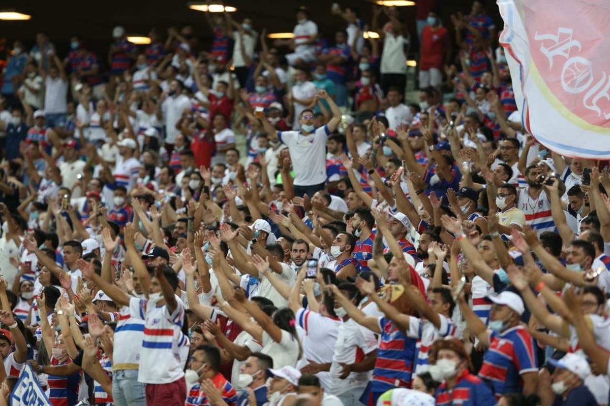 Fortaleza chega à marca de 40 mil sócios, recorde na história do Leão - Globo.com