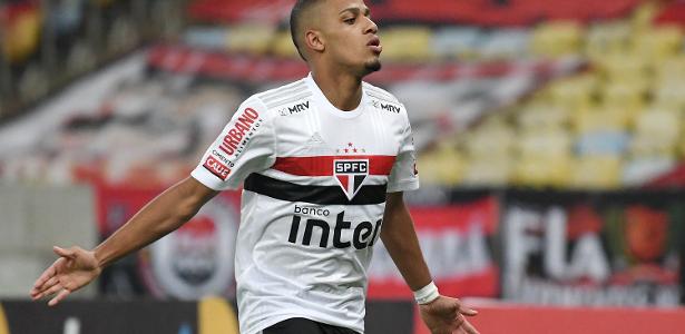 Inter corre contra o tempo e tenta contratar ex-São Paulo que joga nos EUA - UOL Esporte
