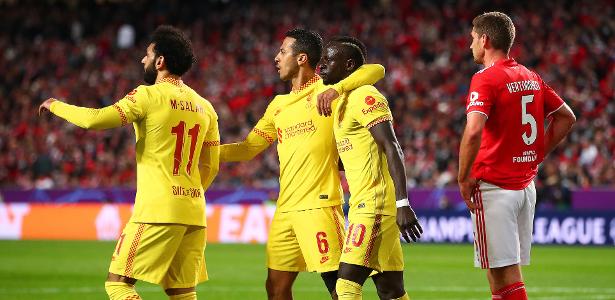 Liverpool vence Benfica e sai na frente por vaga nas semis da Champions - UOL Esporte