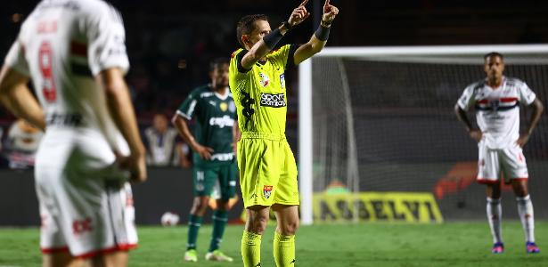 Mauro Cezar: Interferência do VAR foi absurda, o Palmeiras foi prejudicado - UOL Esporte