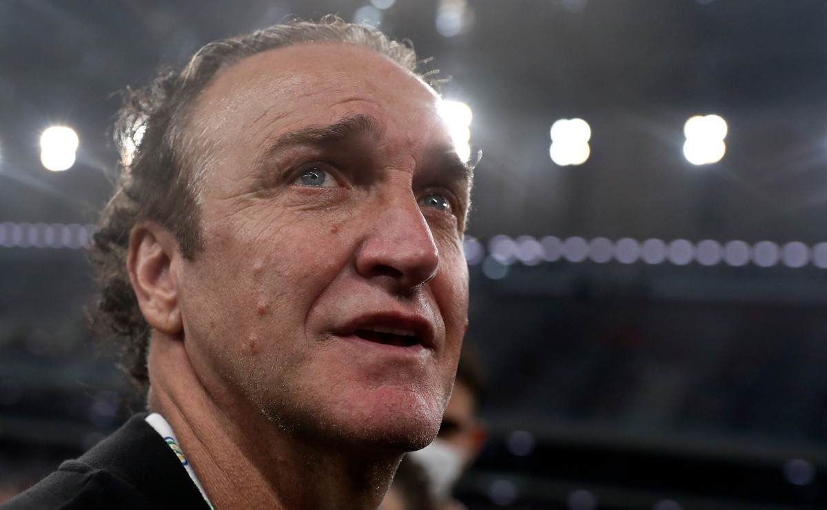 Nome de Cuca ganha força para assumir o comando de gigante brasileiro - Somos Fanáticos Brasil