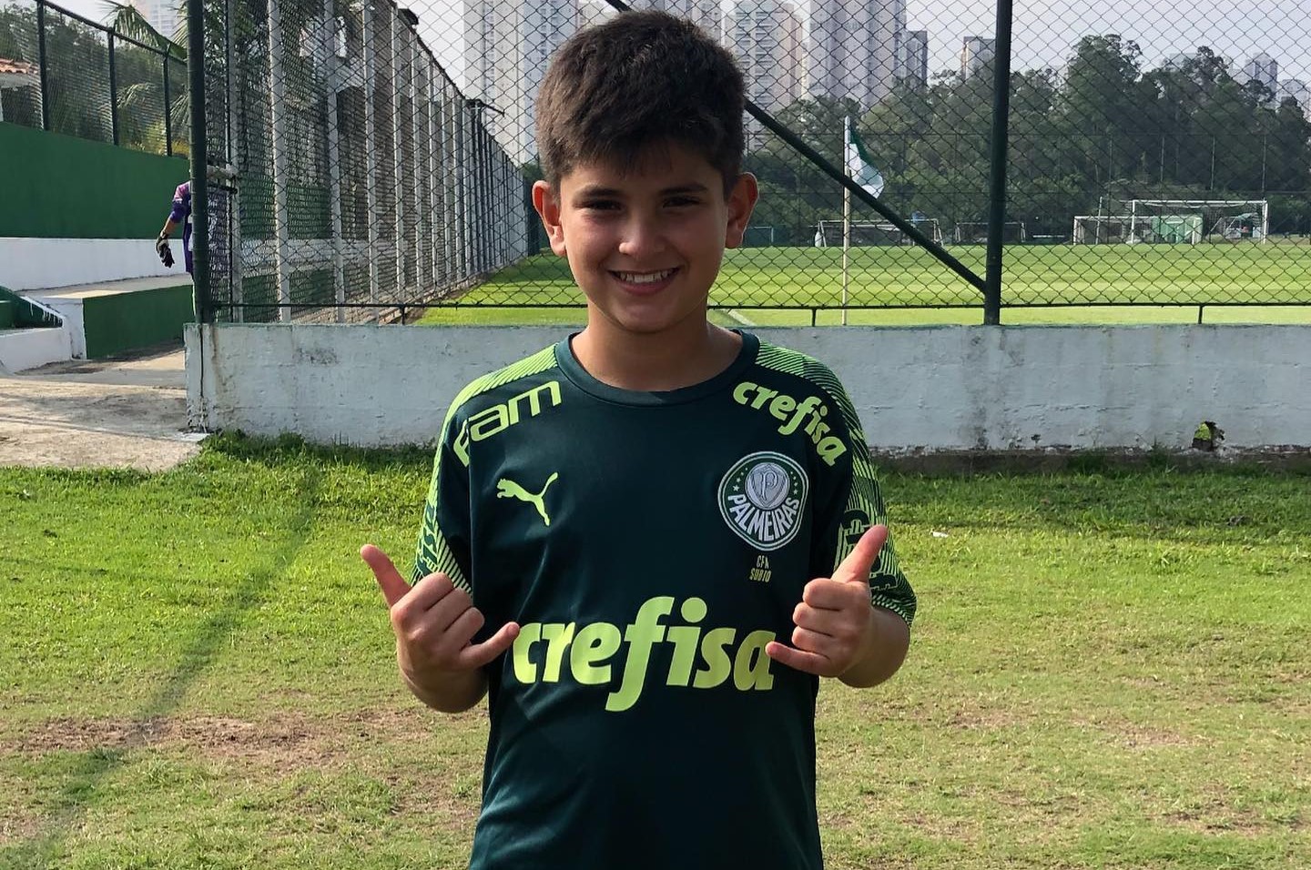 Palmeiras dispensa jovem do sub-10 por assistir jogo na torcida do Corinthians e rival o contrata - Gazeta Esportiva