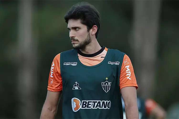 Proposta do São Paulo não chega, e Rabello deve seguir no Atlético - Superesportes