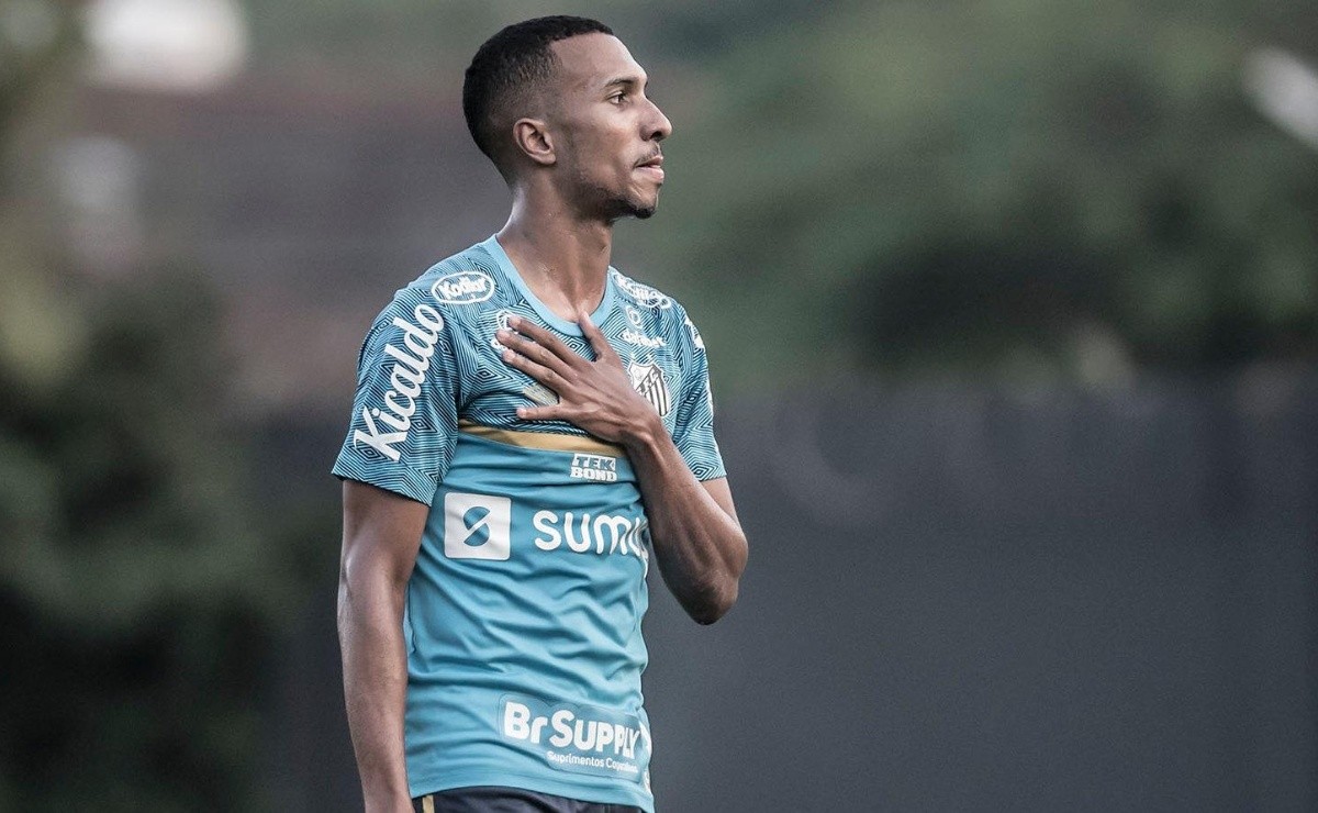 R$ 30 milhões entram em pauta no Inter e Barcellos planeja estratégia ousada para tirar Lucas Braga do Santos - Bolavip Brasil
