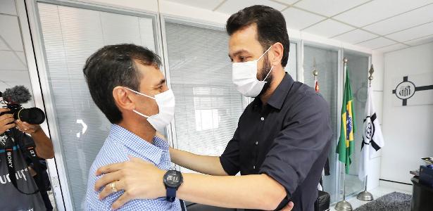 Santos amplia leque e se reforça com bem menos investimento que o previsto - UOL Esporte