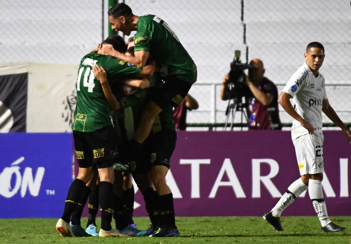 Santos joga mal na Argentina e perde para o Banfield na estreia da Copa Sul-Americana - Gazeta Esportiva