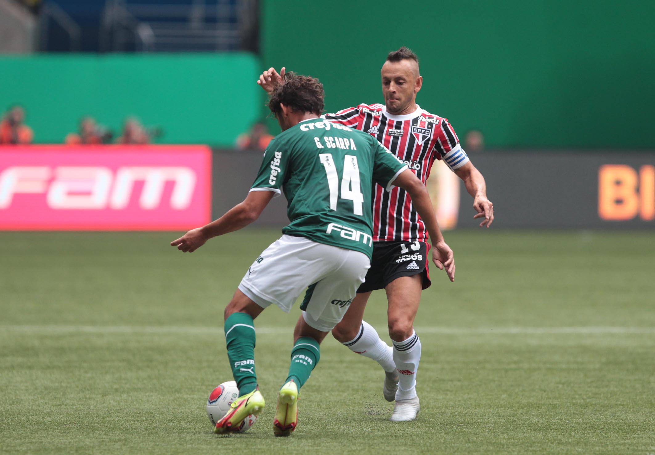 Scarpa fala em soberba da torcida do São Paulo e exalta goleada do Palmeiras - Gazeta Esportiva