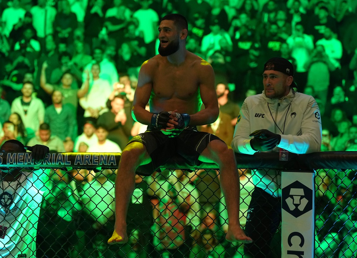 UFC 273: Chimaev diz ter errado por se empolgar demais para nocautear Durinho - Globo.com