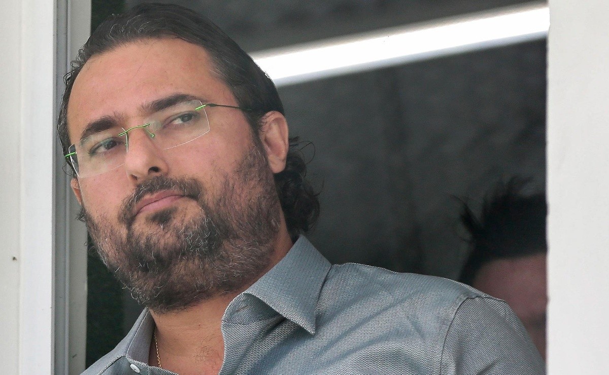 “Uma incompetência e amadorismo”; Alexandre Mattos detona Ronaldo e expõe motivo da saída de Vitor Roque - Bolavip Brasil