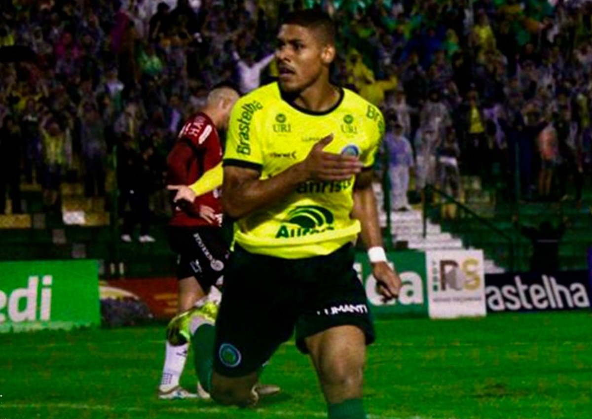 Vasco acerta contratação de Erick, do Ypiranga-RS, por empréstimo - Globo.com