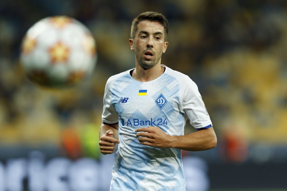 Vasco negocia contratação do atacante uruguaio Carlos de Pena, do Dinamo de Kiev - Globo.com