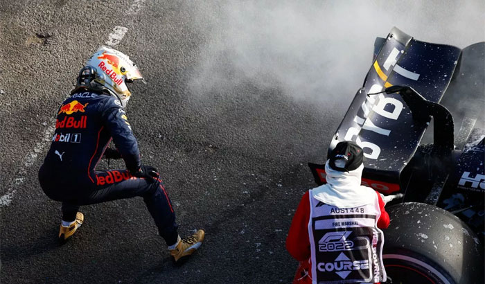 Verstappen detona abandonos “inaceitáveis” da Red Bull - Autoracing